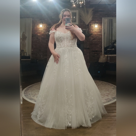 Harlem by Maggie Sottero Wedding Dress - Picture 3 of 16